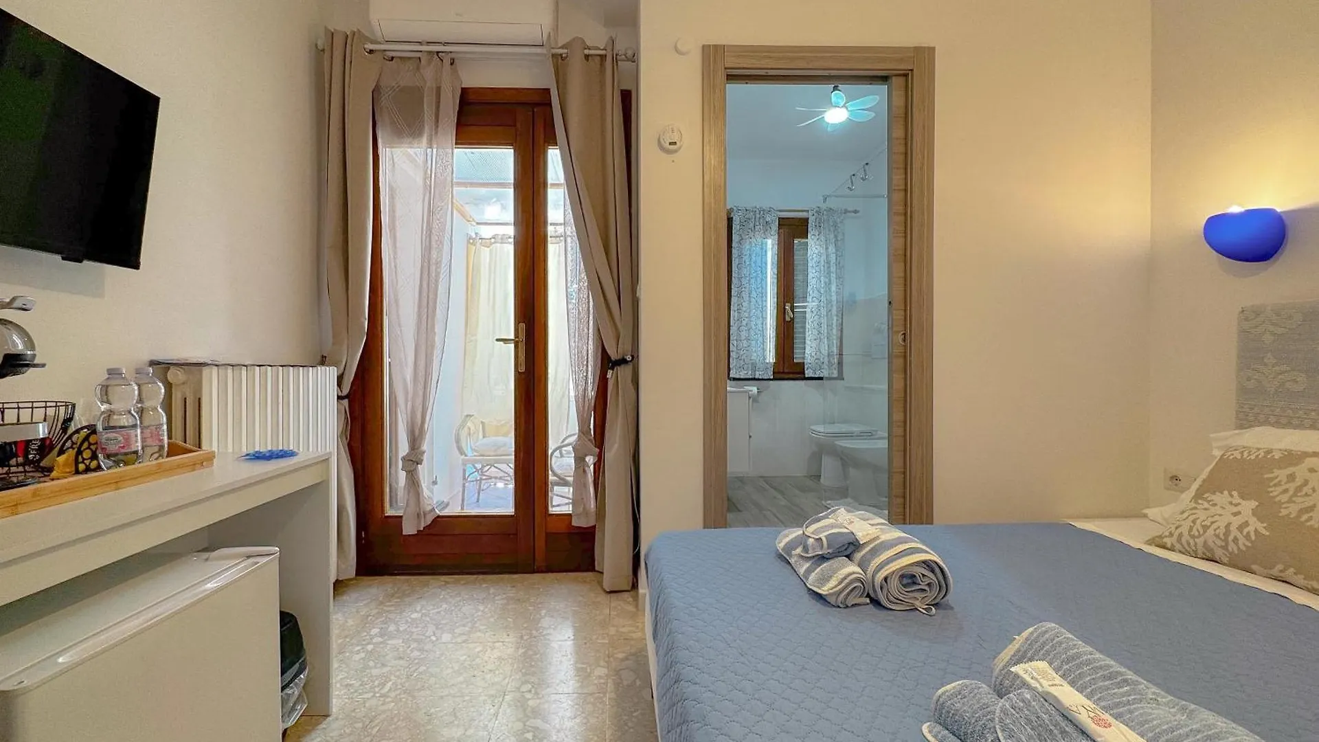 49 Sea Rooms - Guesthouse Stintino 0*,