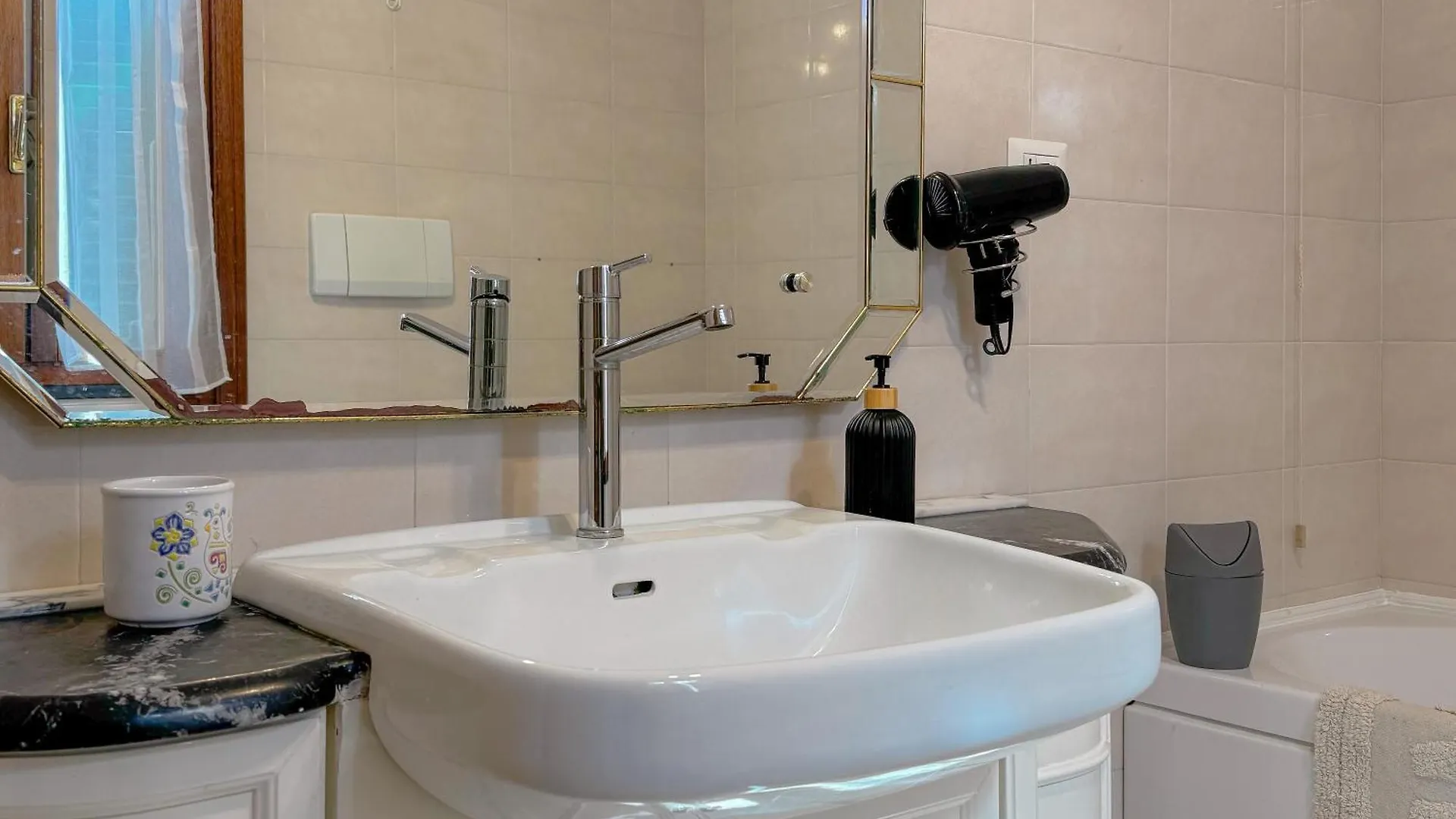 49 Sea Rooms - Guesthouse Stintino 0*,  Olaszország