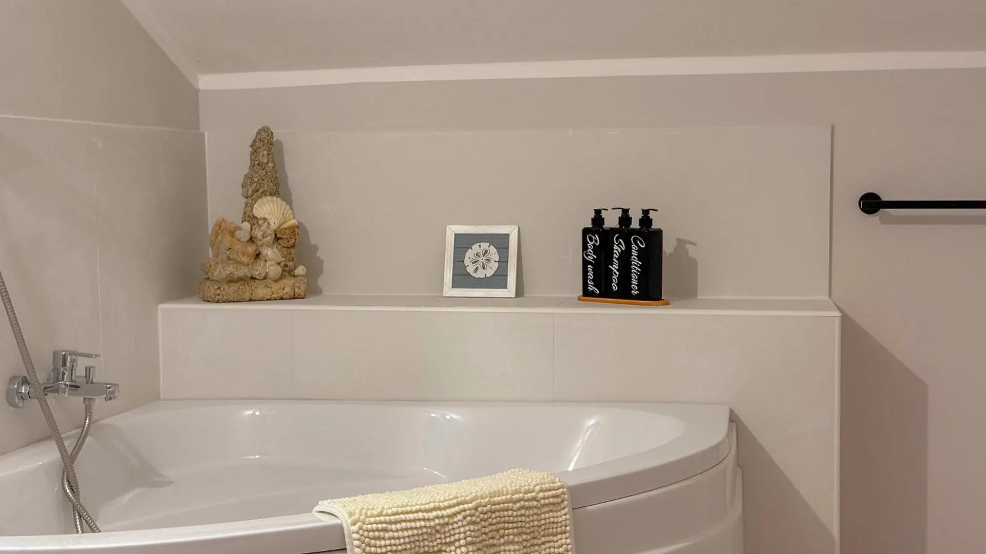 49 Sea Rooms - Guesthouse Stintino 0*,  Italia